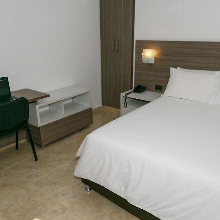 Hotel Mi Corral Plaza Montería Exteriör bild