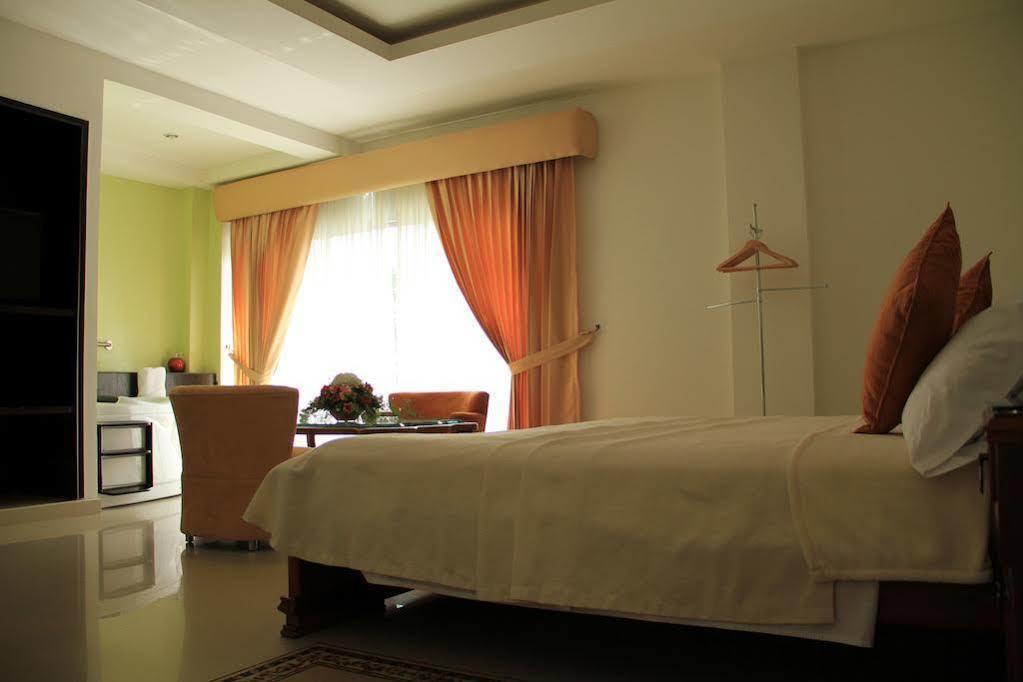 Hotel Mi Corral Plaza Montería Exteriör bild